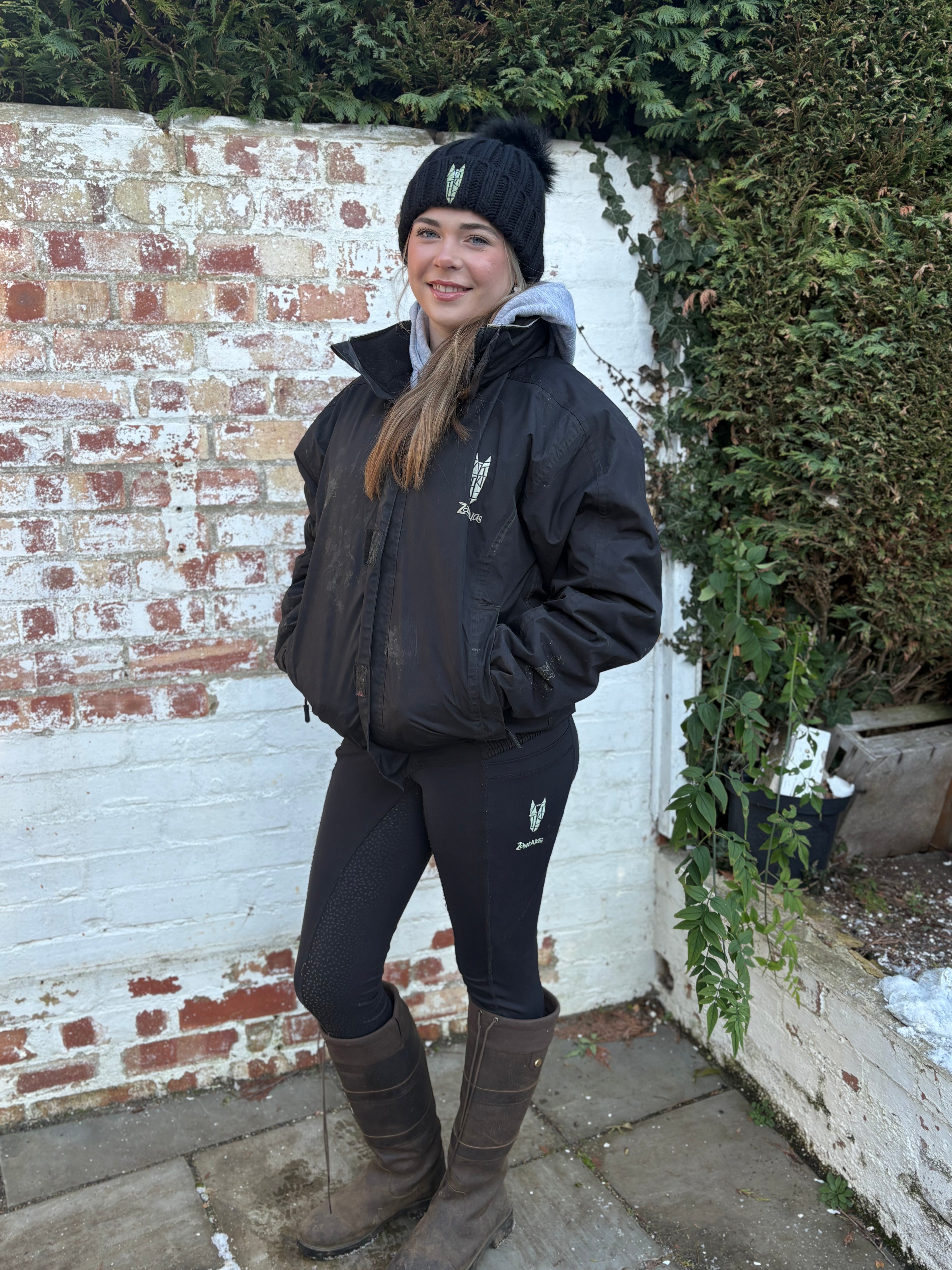 The Après Ride Pom Beanie